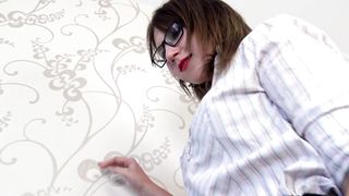 Under Sweet Weight - Sharon - Stockings Trampling