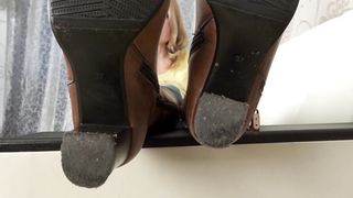 Under Sweet Weight - Susan - Boots Worship