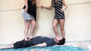 BrattyFootGirls - HeatherT & Mariah - Breaking His Balls