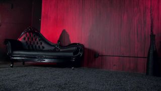 FemdomEmpire - Giselle - Cum On Slaves Face - Pussy Worship