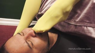 MenAreSlaves - Do You Deserve My Feet