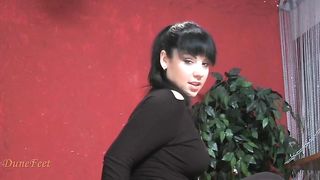 DuneFeet - Facesitting - 1