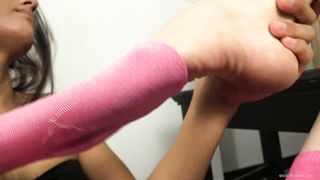 SockSlaves - Megan table pink