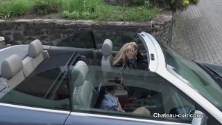Chateau-Cuir - Leather girls car trouble