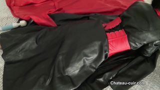 Chateau-Cuir - Squirting leather Queen