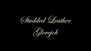Chateau-Cuir - Studded leather glovejob