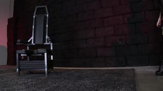 Ash Hollywood - Grind one out