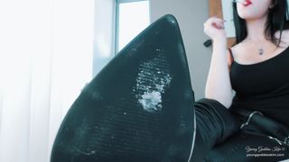 Young Goddess Kim - Foot slave Degraded