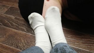 SLAVE LICK FEET MISTRESS IN White Socks and PANTYHOSE NYLON FOOT WORSHIP