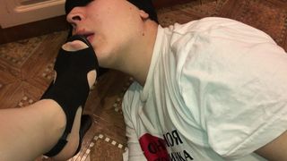 Femdome Slave Lick Shoes and Feet Toes in Pantyhose