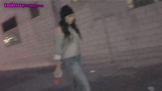 GoddessesFootboy - Poison Ivy Feet In Public