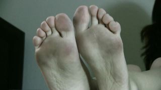 GoddessesFootboy - lexi - staring at soles III