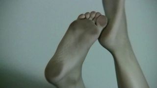 GoddessesFootboy - lexi - staring at soles II