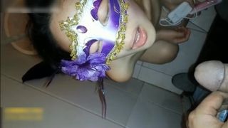 冷S調教受虐小萝莉打耳光打PP喝尿电击