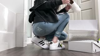 SleepyBijou Shoe Modeling for the Viewer's