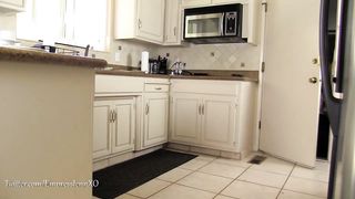 Empress Jennifer - Breakfast Beatdown