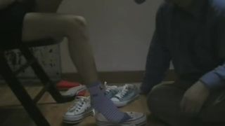 大学生美女帆布鞋踩踏ss