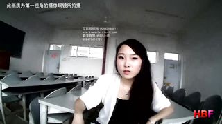 【HBF小组】大学教室里的美脚体验.mp4
