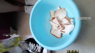 Chinese Slave Feeding