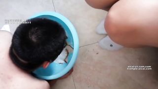 Chinese Slave Feeding