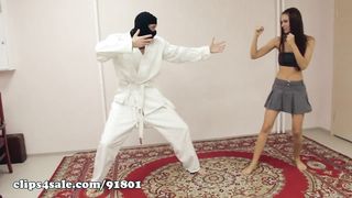LesleyFox - Lesley - Home Terror Housewife Vs Ninja