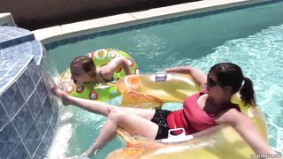 ClairesSlaves - cer1407076