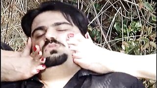 HeadUnderHeels - MOV03833