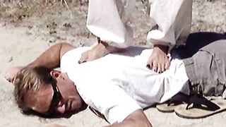 HeadUnderHeels - MOV04549