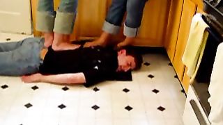 HeadUnderHeels - MOV08660