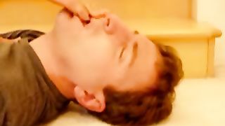 HeadUnderHeels - MOV08671