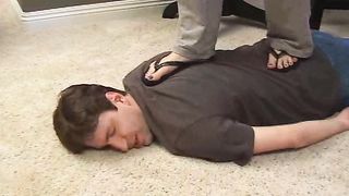 HeadUnderHeels - STvid01