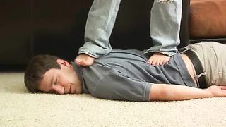 HeadUnderHeels - UntitledClip0107