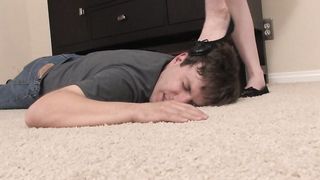 HeadUnderHeels - huh0812vid08