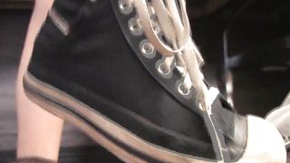 HeadUnderHeels - 090917_18