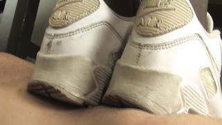 HeadUnderHeels - ash11080101