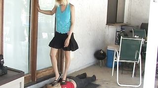 HeadUnderHeels - ice0904272