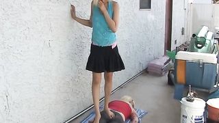 HeadUnderHeels - ice0904273