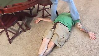 HeadUnderHeels - pa10072573