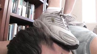 HeadUnderHeels - vid08050672