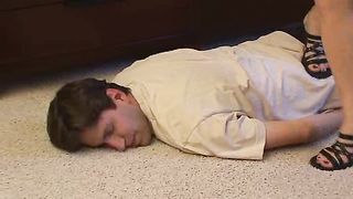 HeadUnderHeels - vid99_14