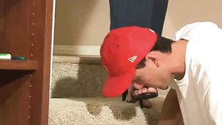 HeadUnderHeels - video2209_05_1