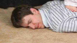 HeadUnderHeels - video77168