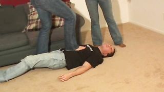 HeadUnderHeels - video77172