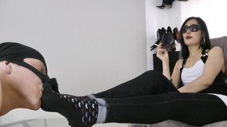 Goddess-Leyla - LickMyGirlySocks