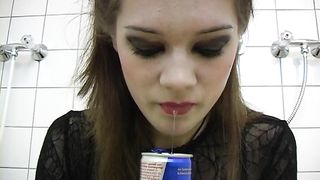 Spitting-Girls - Lucie - Lucie's special drink