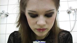 Spitting-Girls - Lucie - Lucie's special drink