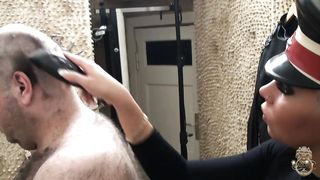 Kates-Palace - Der blossgestellte Exhibitionist 01