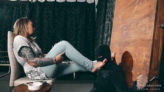 Cruel Anette - Vulnerable sucker