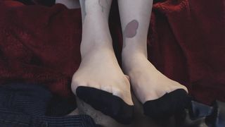 Mistress Alace Amory - Follow the Black Rabbit Part 2 Deepthroating Toes