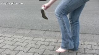 DirtyFeetGirls - Clean young girls Feet